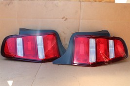 2010-12 Ford Mustang Taillight Tail light Lamp Set L&R