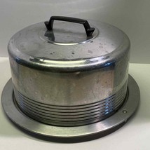 Vintage Regal Ware Aluminum Covered Cake Carrier Bakelite Handle Locking Lid USA - £26.19 GBP