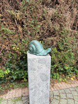Curious Snail – Bronze Sculpture -Elegant touch for garden - 23x13x47cm ... - $535.16 CAD
