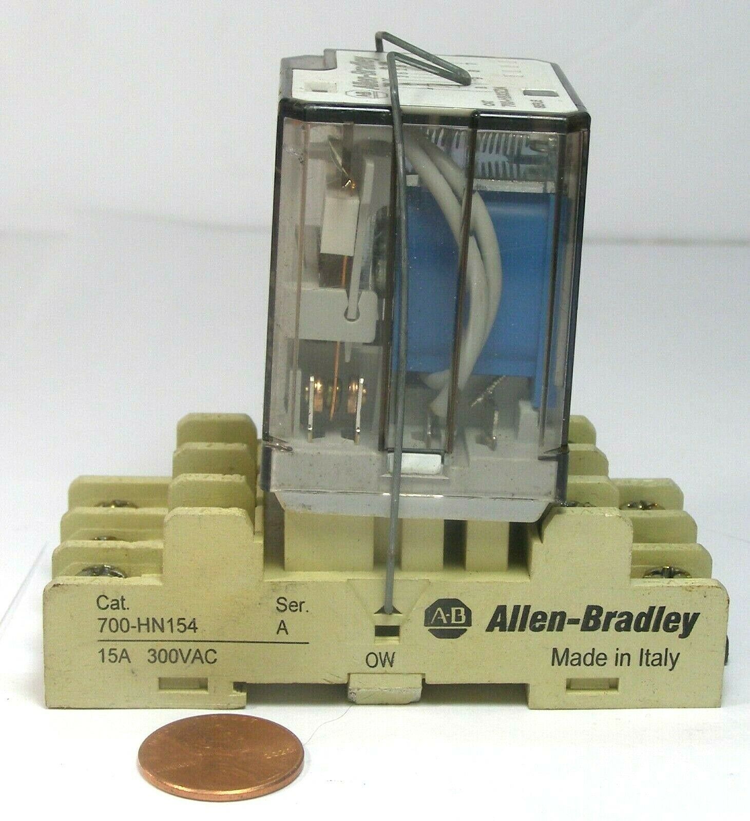 Allen-Bradley Relay with Socket 700-HN154  15A 300VAC  OW   Series E - $13.95