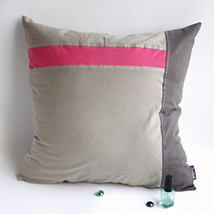 [Gray Demon] Knitted Fabric Pillow Cushion - £18.97 GBP