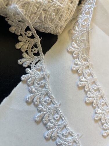 White scalloped Edge floral Venice Venise  lace trim 5/8” Per 2 Yards - $3.99