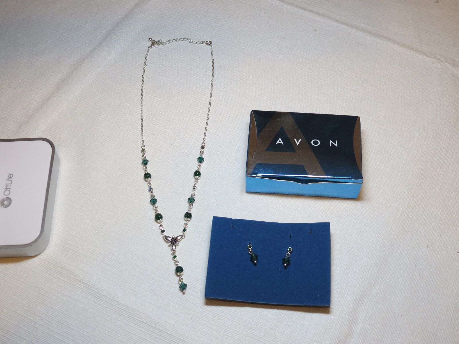 Womens Avon Shades of Brights Y Necklace & Earrings gift set grn F3194621 NIB;; - £16.39 GBP