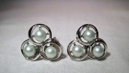 Vintage Trifari Krussman &amp; Fishel Inc Faux Pearl Earrings K982 - £38.65 GBP