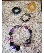 Vintage Mod Lot of 5 Beaded Jewelry Bracelets and Necklace - $32.82 CAD
