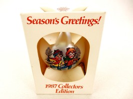 Campbell Kids Christmas White Glass Ball Ornament, 1987 Collector&#39;s Edition - £15.37 GBP