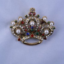 Vintage Rhinestone Crown Brooch Pin With Faux Seed  Pearl In Antique Gol... - $19.97