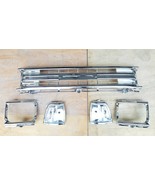 Imperfect Chrome Grille Corner Light Case Fit For Toyota Pickup 1989-91 2WD - $138.15