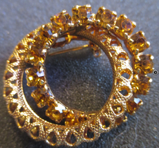 Double Ring Gold Rhinestone Brooch Scarf Pin Vintage  - £12.78 GBP