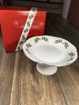 Christmas Holly Holiday Fine Porcelain Pedestal Bowl 7.5&quot; Japan - $19.99
