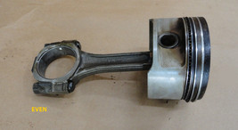 92-94 LT1 Corvette Connecting Rod and Piston Stock Bore EVEN CYL 05942 - £23.98 GBP