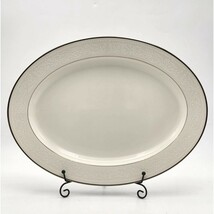 Noritake Sorrento 16&quot; Oval Serving Platter 7565 With raised White Flower... - $913.05 MXN