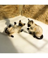 Lot of 2 Vintage Lefton Japan Ceramic Siamese Cat Figurines 4” 01875 *read - $414.49 MXN