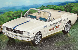 1964-1/2 Ford Mustang Indy 500 pace car 1/24 scale by Franklin Mint - £78.14 GBP