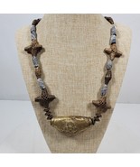 Vintage Abstract Curvilinear Motif Necklace 26 Inch Spiral Brass &amp; Bead - $1,694.51 MXN