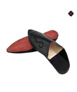 BLACK MOROCCAN LEATHER slippers - €81,34 EUR