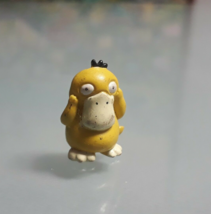 Psyduck Pokemon Mini figure Official Nintendo 1&quot; - Vintage 90s CGTSJ - £5.32 GBP