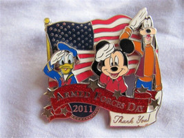 Disney Trading Broches 83237 Armed Forces Jour 2011 - Donald,Mickey,Goof... - $46.40