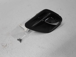 2004 Jeep Grand Cherokee Interior Door Handle Front Right Passenger Side - $23.75