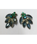 Vintage earrings, green &amp; blue glass  stones, clip backs, 1940s circa, 1... - $1,275.51 MXN
