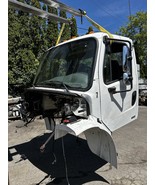 2004 FREIGHTLINER M2 106 CAB ASSEMBLY DAYCAB COMPLETE - $3,771.66 CAD
