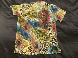 Prestige Edge Women’s Top Peacock Feather Leopard Print Short Sleeve Sz XL - $240.87 MXN