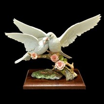 Maruri Wings of Love Fine Porcelain Dove Figurine Design D8706 w Base 1980s READ - £61.44 GBP