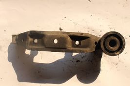 1999-2003 LEXUS RX300 AWD REAR AUTOMATIC TRANSMISSION MOUNT BRACKET K3026 image 10