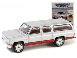 1981 Chevrolet Suburban Silver Metallic and Red "Vintage Ad Cars" Series 10 1/64 - £17.99 GBP