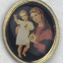 Mother Mary With Baby Jesus Catholic Pendant Charm Vintage Christian Portrait - £10.14 GBP