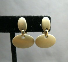 VTG Monet Luxury Clip Earrings Oval Dangle Gold Plated Brushed Texture 1&quot; High - £12.86 GBP