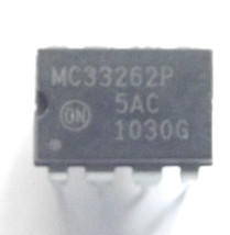 2PCS X MC33262PG - MC33262P Power Factor Correction Controller 0.25mA - £4.18 GBP