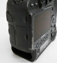 Canon 1DX Mark II 20.2MP Digital SLR Camera Body ONLY image 6