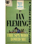 The Spy Who Loved Me by Ian Fleming, James Bond 007 - $206.73 MXN