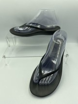 Fit Flop iQuishion Black Flip Flop Sandals size 8 Comfort - $18.69