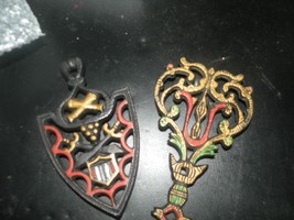 2 Vintage Wilton Collectible Trivets 1 Crossed Sword & Cannon The Other Celtic  - $30.00