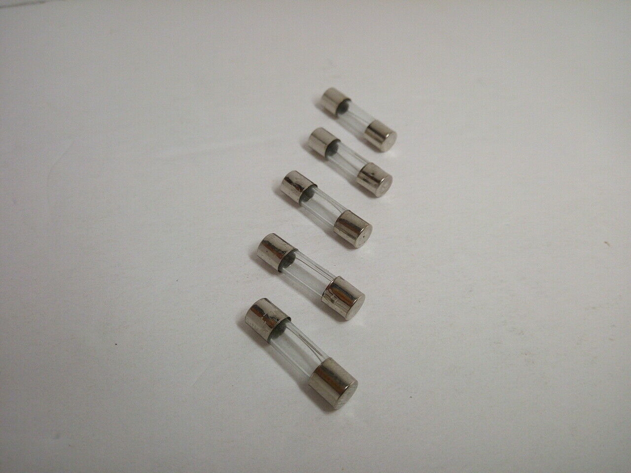 Primary image for 5 Pack 1A F1AL 250V High Class Glass Fuse 5x20mm Fast Quick Blow Lot 5Pcs 5X ZY