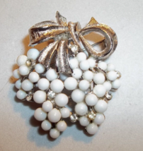 Vintage Brushed Silver Tone Pin White Grapes Clear Rhinestones Grapes Cl... - $9.89