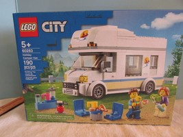 LEGO City Holiday Camper Van 60283 Building Kit New 2021 (190 Pieces) Sealed - £17.20 GBP