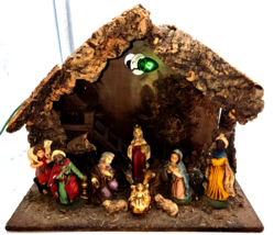 Vtg Christmas Nativity Scene Italy Figurines Wood Stable w/ Light Glued ... - $35.53