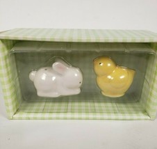 Hallmark Easter Bunny and Chick Salt &amp; Pepper Shaker Set MIB - £7.07 GBP