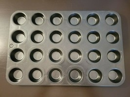 Vintage Baking 24 Count Mini Muffin Pan Marked Taiwan - £9.45 GBP