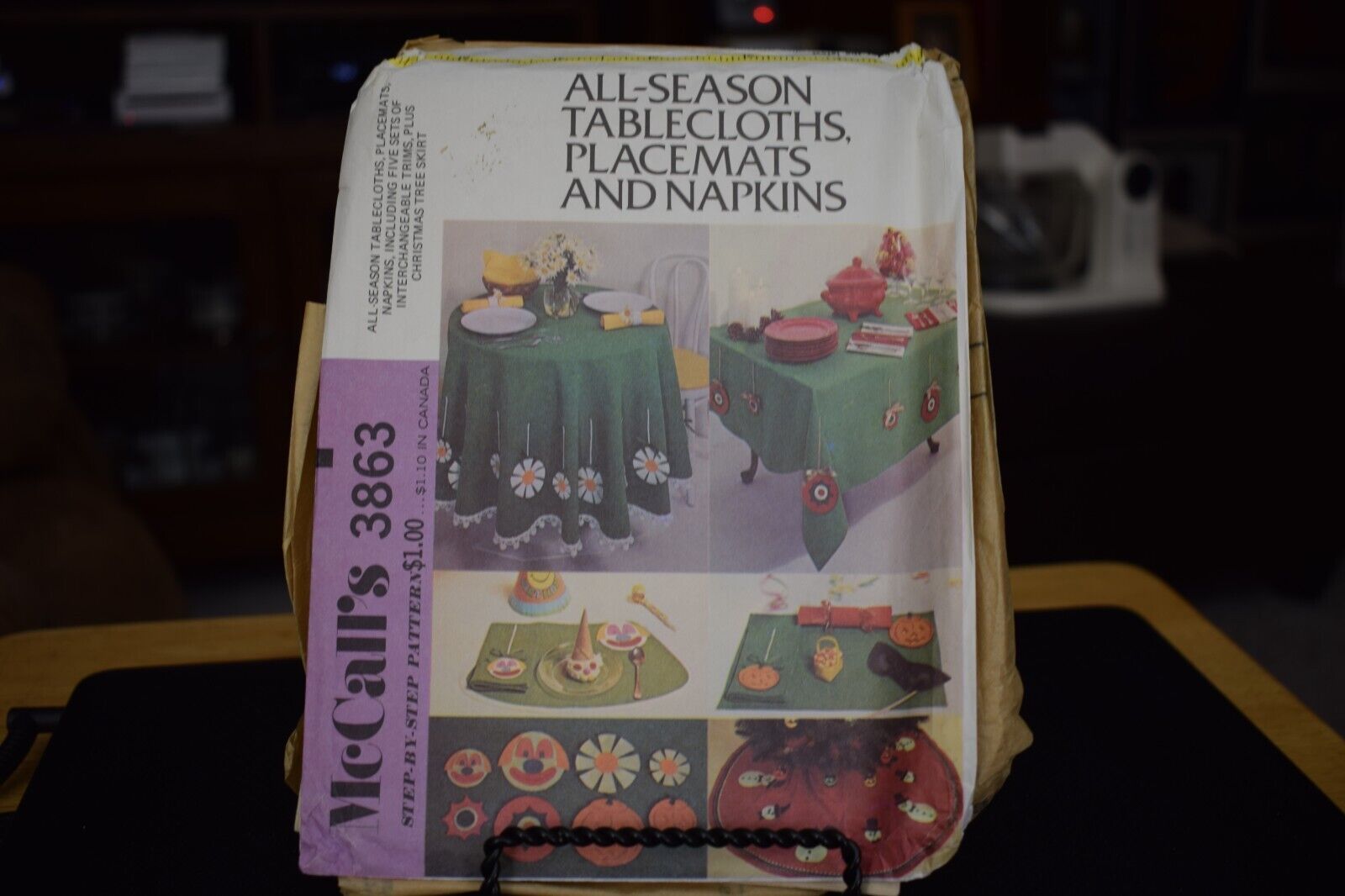 McCall's 3863 Tablecloths, Placemats, Napkins & Christmas Tree Skirt Pattern - $7.91