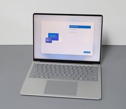 Microsoft Surface Laptop 13.8" Copilot+ PC Snapdragon X Plus 16GB 256GB SSD READ image 2