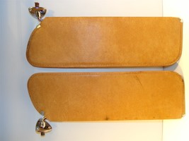 1952 1953 Chrysler DeSoto Sunvisors OEM Pair Tan 1244107 - €156,30 EUR