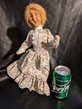 2002 Byers Choice Caroler Traditional Woman Calico Floral Lace Dress 13 - $41.56