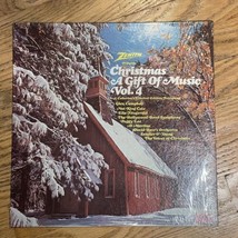 Zenith Christmas A Gift of Music Vol 4 Nat King Cole LP Vinyl 12&quot; Vintage 1970 - £5.53 GBP