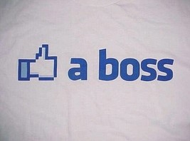 A Boss Men White Blue Gildan Crew Neck Graphic T-Shirt 2XL - £6.62 GBP