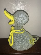 Vintage Blown Glass Yellow And White Duck Paperweight Figurine - £3.88 GBP