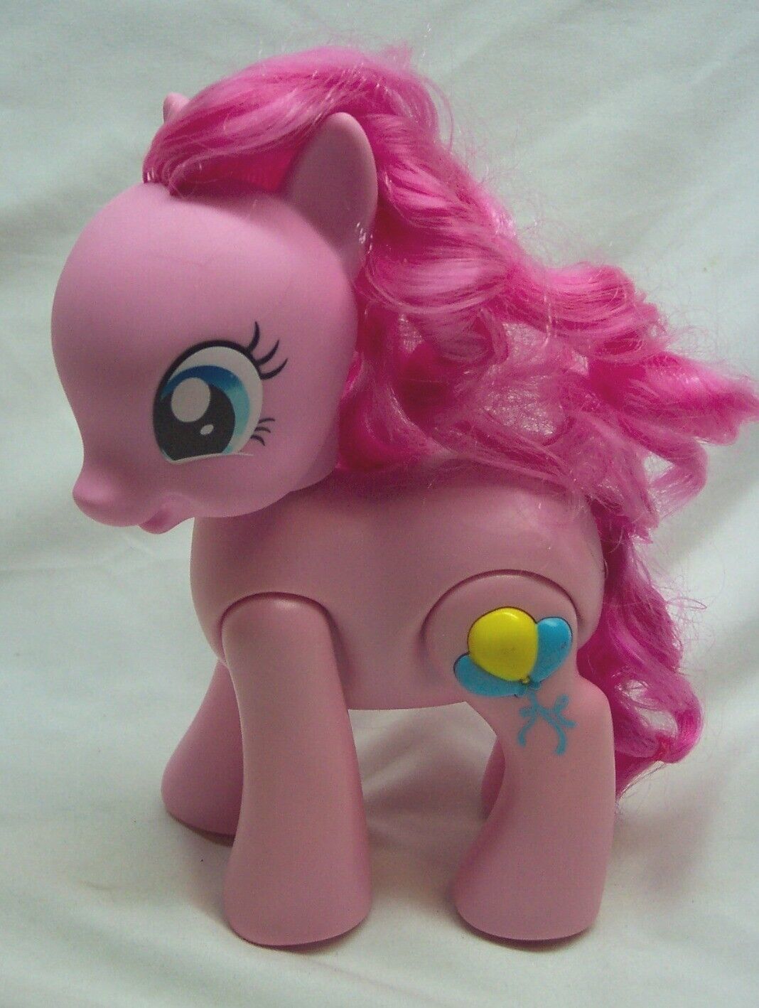 Hasbro 2012 my little pony walking talking pinkie pie 7 plastic toy